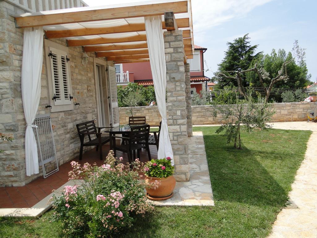 Apartments Villa Ela 우마그 객실 사진
