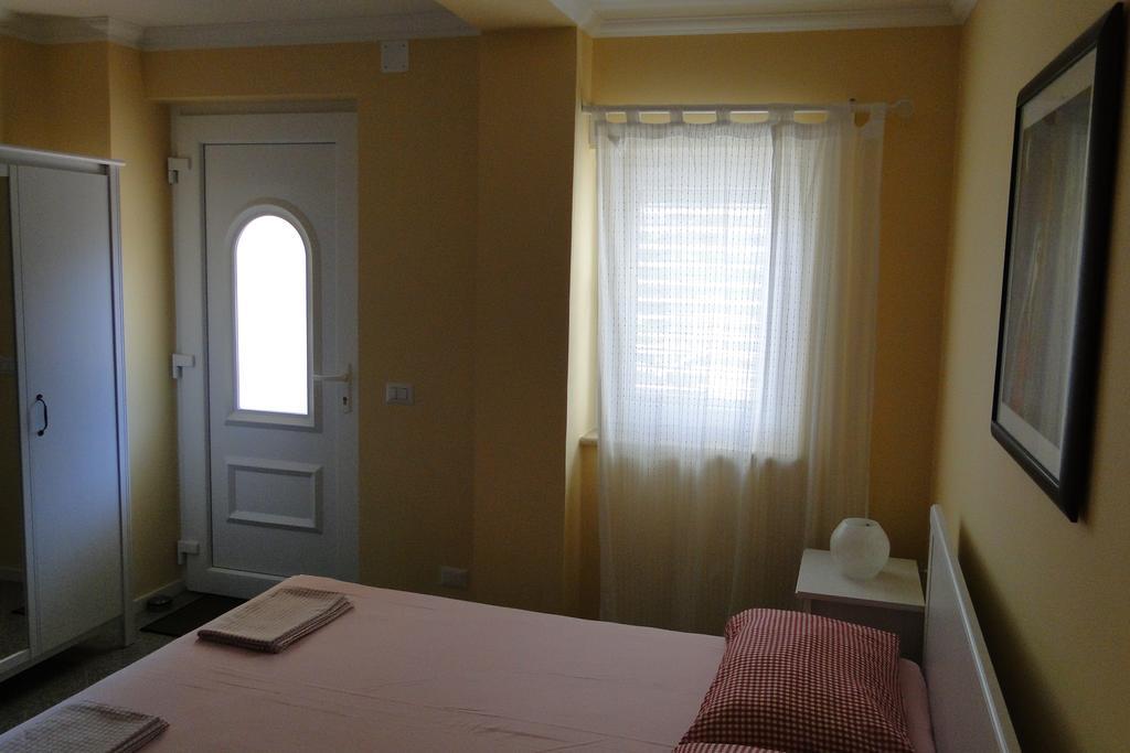 Apartments Villa Ela 우마그 외부 사진
