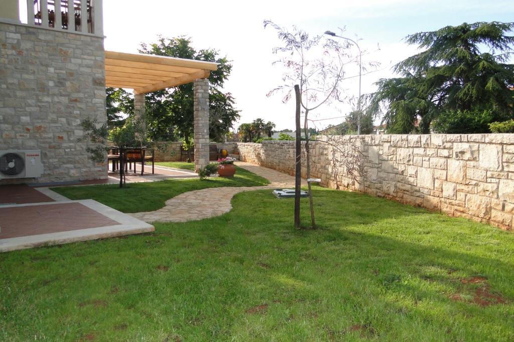 Apartments Villa Ela 우마그 외부 사진